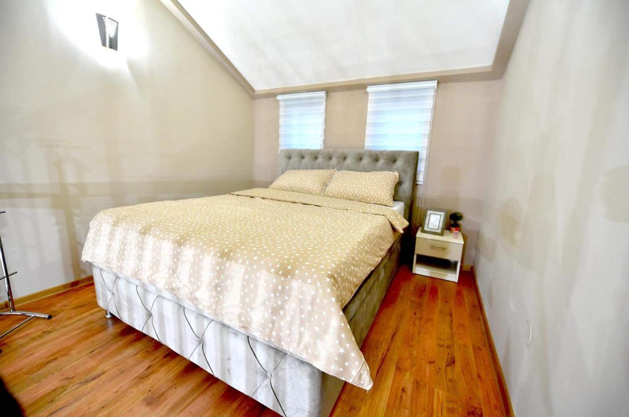 Apartman Royal Gornji Milanovac Kültér fotó